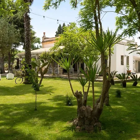 Dimora Del Duca Coyntry Lecce, Masseria B&B 4*