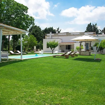 Dimora Del Duca Coyntry Lecce, Masseria ベッド・アンド・ブレックファスト