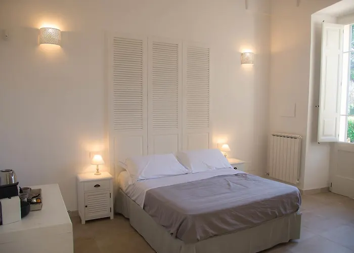 Dimora Del Duca Coyntry Lecce, Masseria 4* モンテローニ・ディ・レッチェ