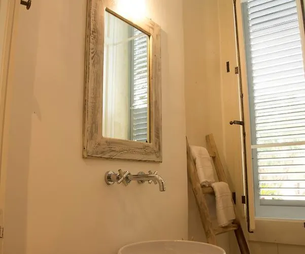 Dimora Del Duca Coyntry Lecce, Masseria 4* モンテローニ・ディ・レッチェ